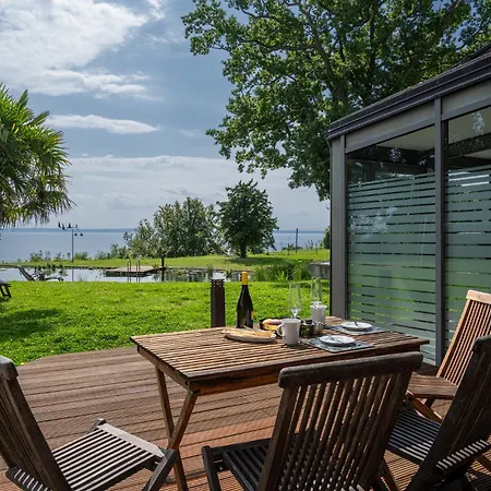 アパート Silbermoeve - Nause, Mit Terrasse & Garten In Erste Reihe ザスニッツ